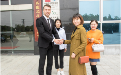珍妮膚訪問美國(guó)彩妝品牌奧曼利中國(guó)區(qū)域研究中心